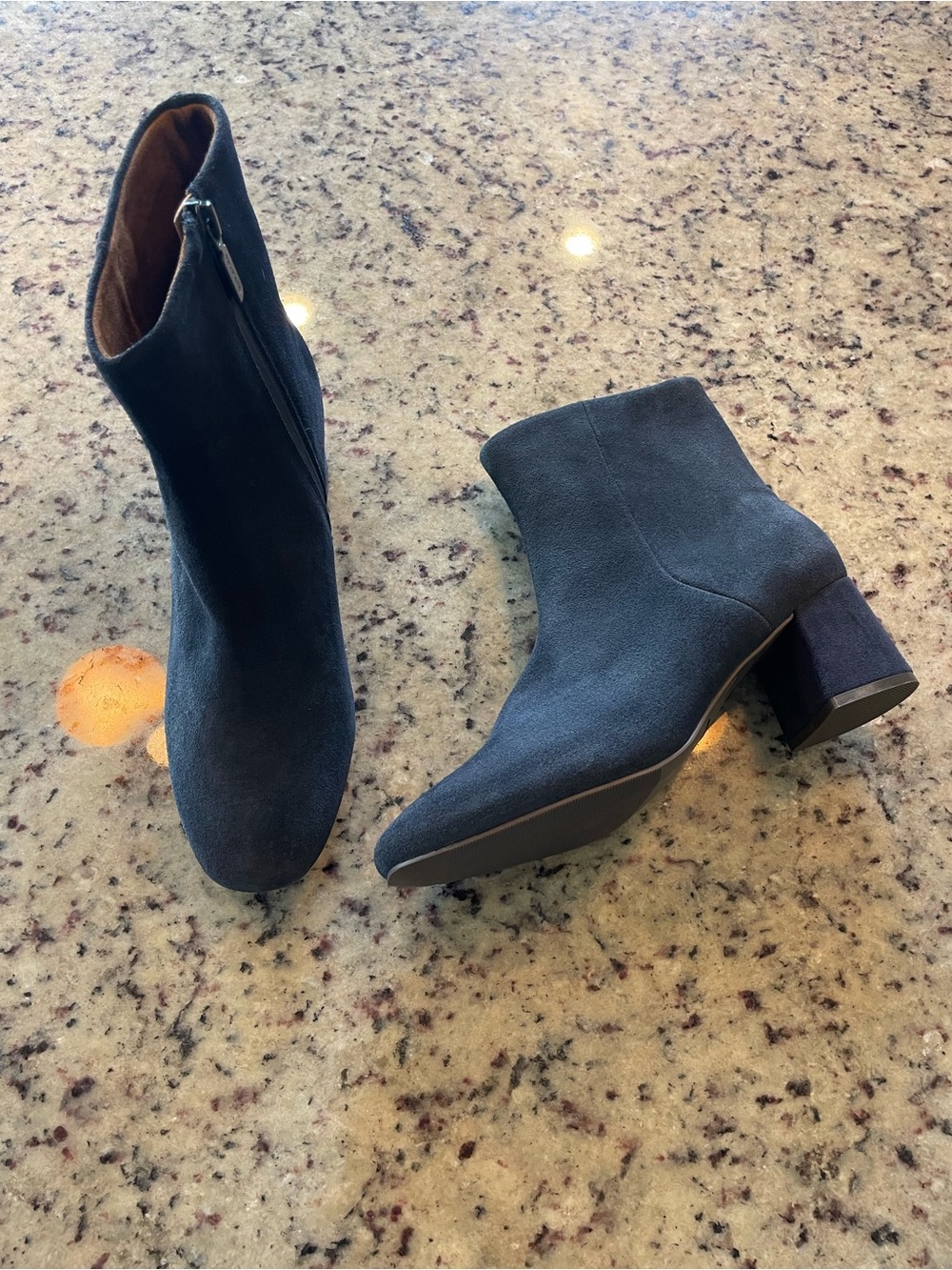New Blondo Alita Navy Suede waterproof Ankle Boots with Block Heel 8 ret.$160